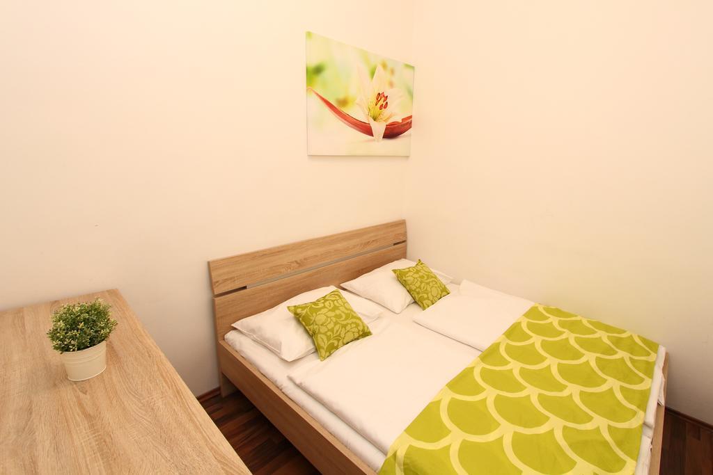 Checkvienna - Waehringer Strasse Apartamento Exterior foto
